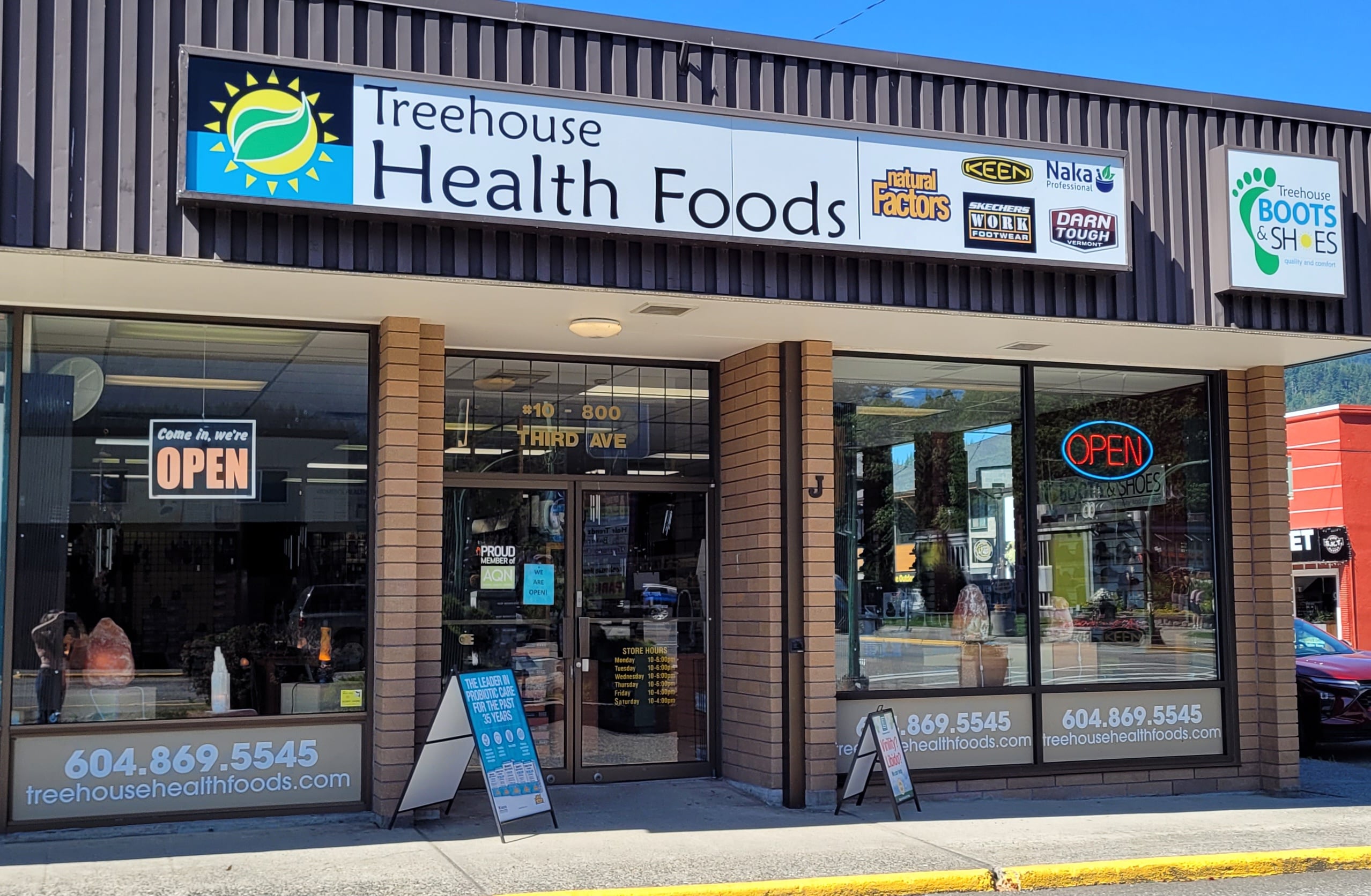 Treehouse Health Foods storefront
